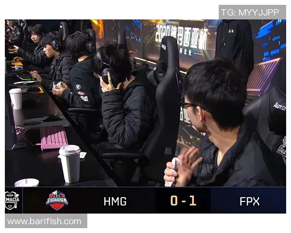 高校联赛中FPX展现出卓越灵活性表现的深度分析与点评